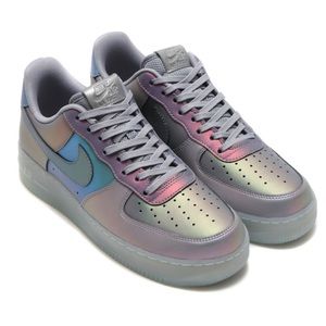 Iridescent LV8 Nike Air Force 1 anthracite stealth